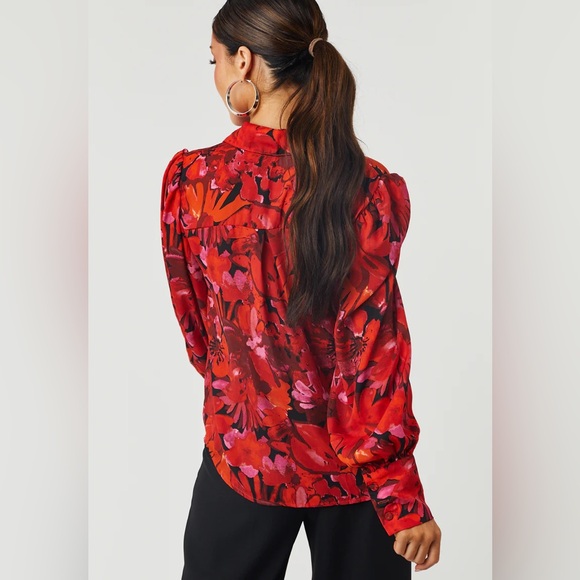 🍒💕Cherry Floral Print Long Sleeve Button Up Top💕🍒 - Picture 5 of 6